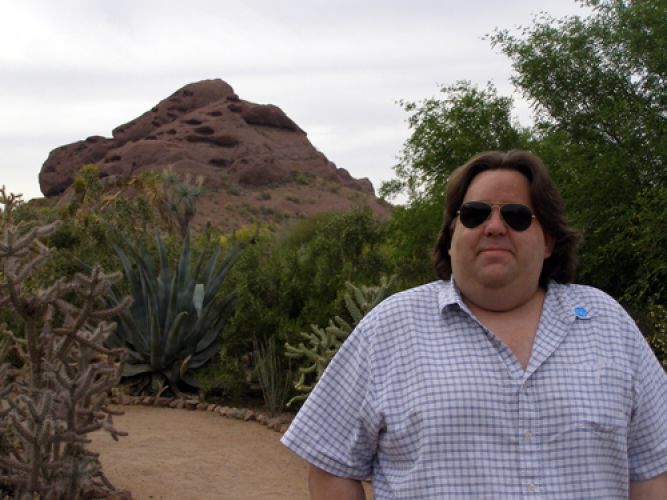 Joey-in-Phoenix-Desert-2008 